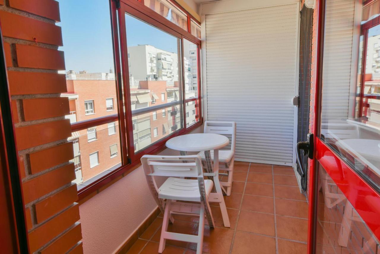 Malaga Estacion Ave Playa Apartman Kültér fotó